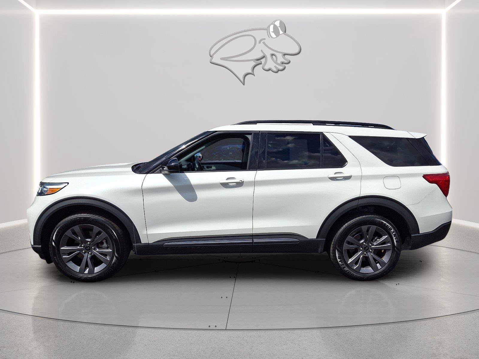 Certified 2023 Ford Explorer XLT w/ Equipment Group 202A AWD/4WD video 2