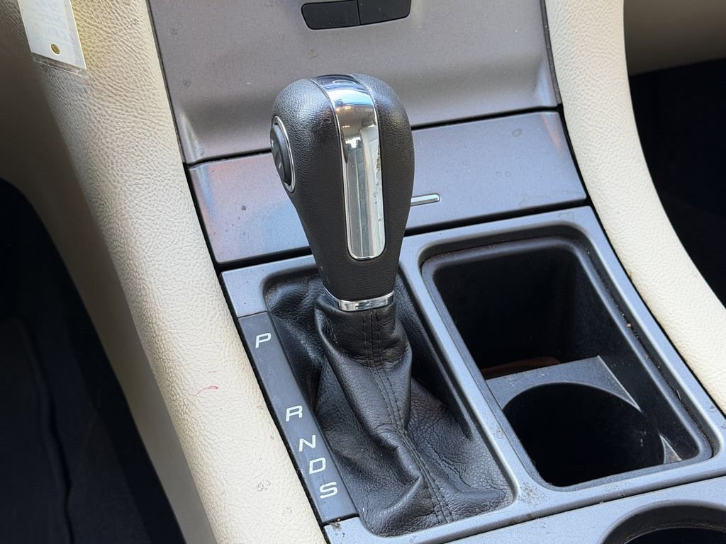 Certified 2019 Ford Taurus SE FWD image 23