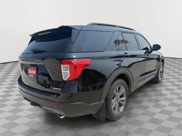 Certified 2021 Ford Explorer XLT w/ Equipment Group 202A AWD/4WD image 7