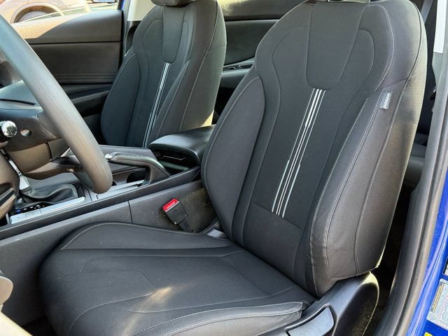 Used 2022 Hyundai Elantra SEL FWD image 9