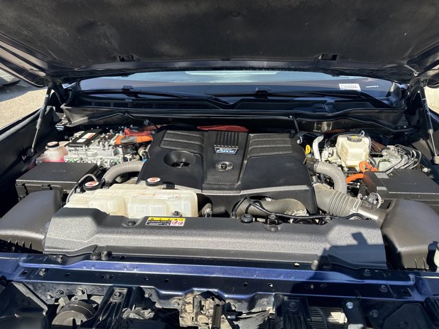Used 2023 Toyota Tundra Platinum AWD/4WD image 3