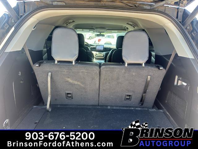 Certified 2023 Ford Explorer XLT w/ Equipment Group 202A RWD image 9