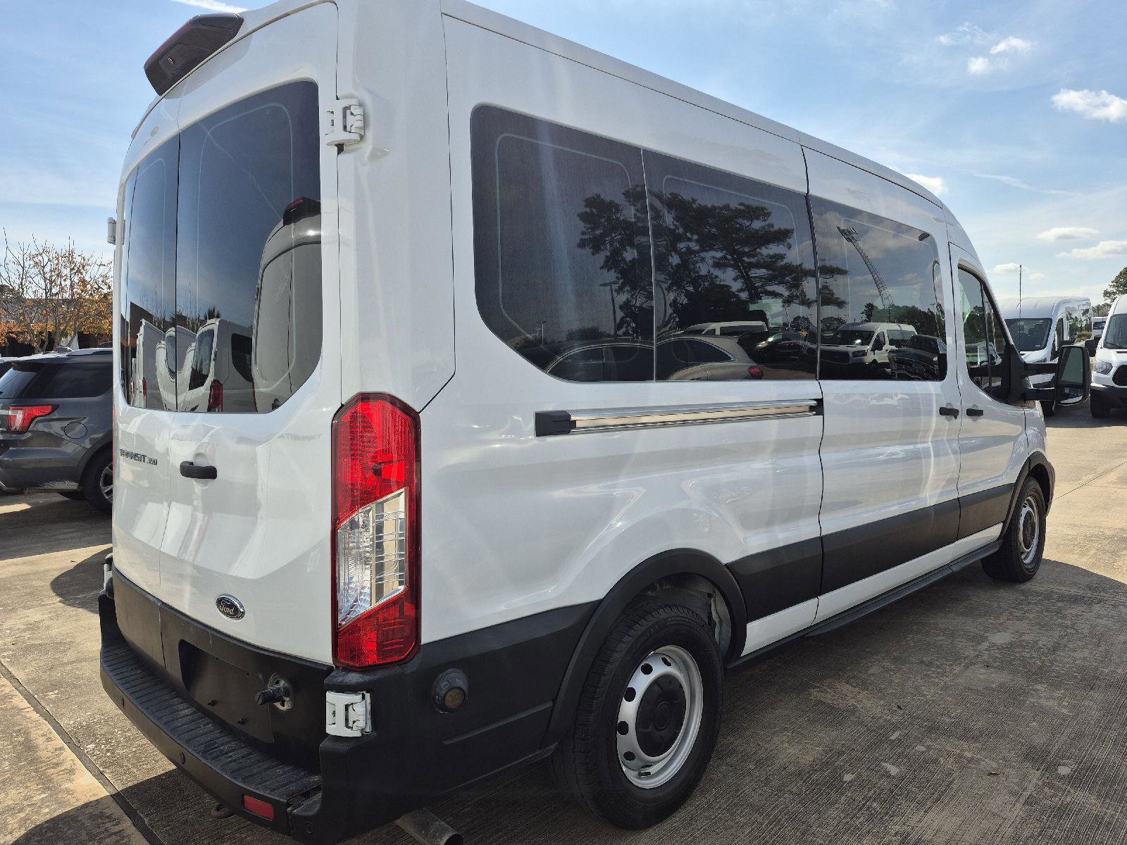 Certified 2020 Ford Transit 350 XL image 3