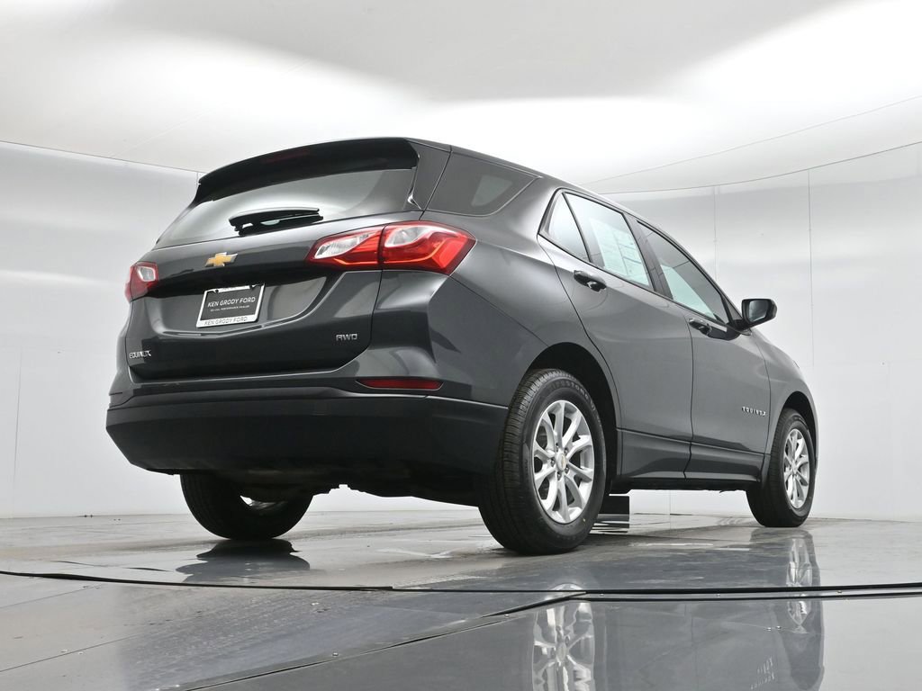Used 2019 Chevrolet Equinox LS AWD/4WD image 46