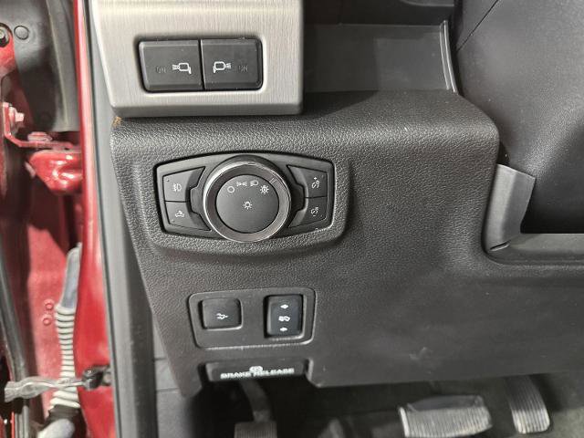 Certified 2017 Ford F350 Platinum w/ Platinum Ultimate Package AWD/4WD image 28