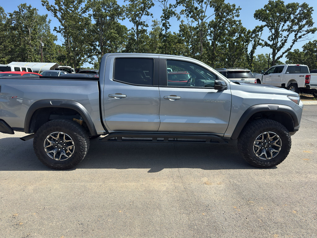 Used 2023 Chevrolet Colorado ZR2 w/ ZR2 Convenience Package III AWD/4WD image 4