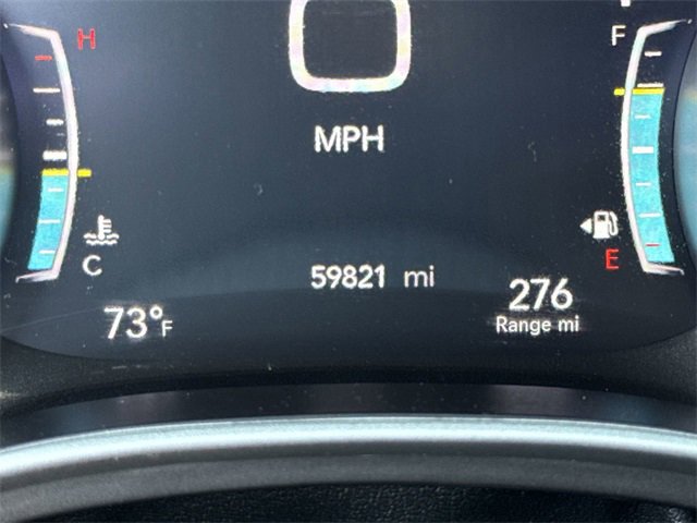 Used 2024 Chrysler Pacifica Touring-L image 41