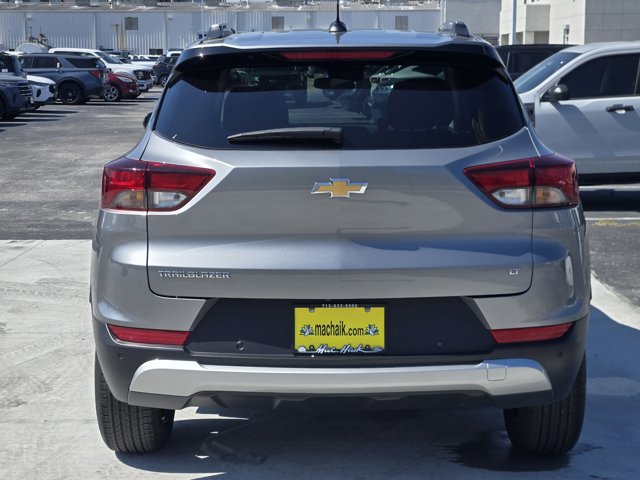 Used 2025 Chevrolet TrailBlazer LT w/ Driver Confidence Package image 6