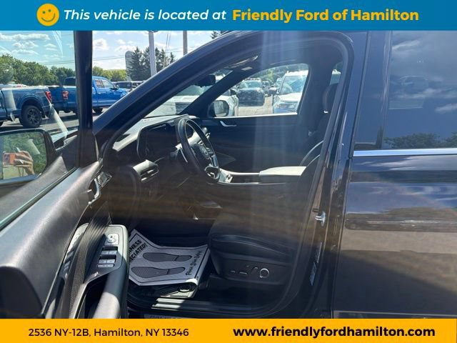 Used 2024 Hyundai Palisade Calligraphy AWD/4WD image 16