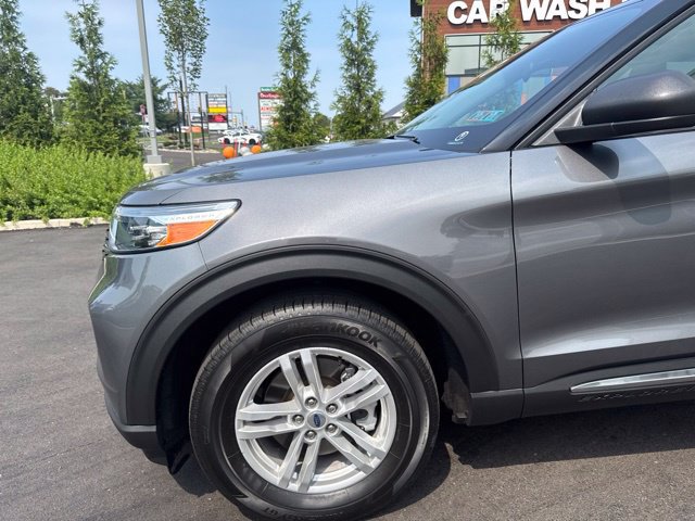 Certified 2023 Ford Explorer XLT AWD/4WD image 2