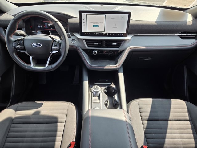 Certified 2025 Ford Explorer ST-Line AWD/4WD image 11