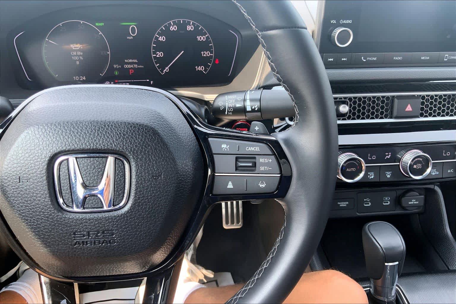 Used 2025 Honda Civic Sport image 25