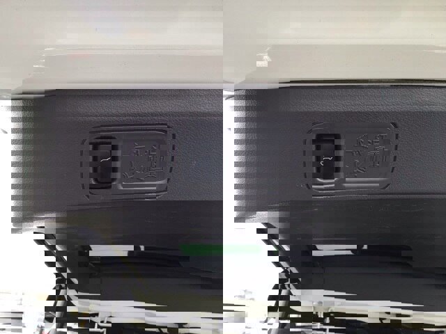 Certified 2021 Ford Expedition Limited image 28