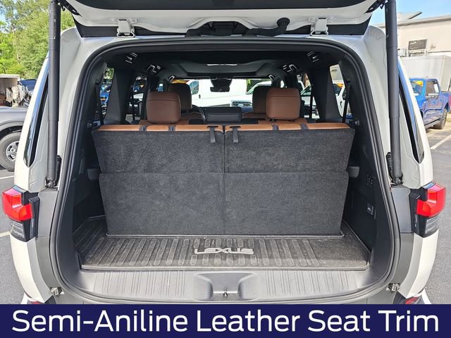 Used 2025 Lexus GX 550 w/ Accessory Package (2T) AWD/4WD image 15