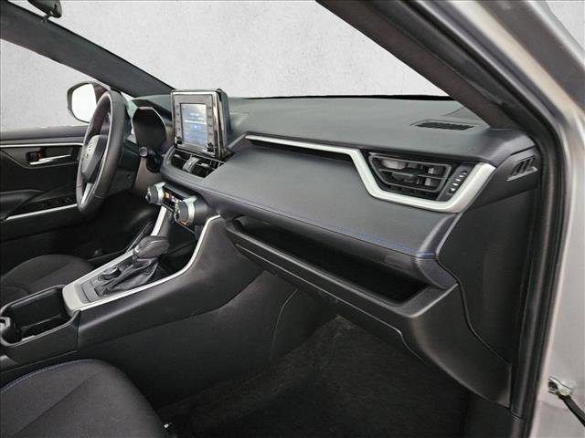 Used 2022 Toyota RAV4 SE image 21