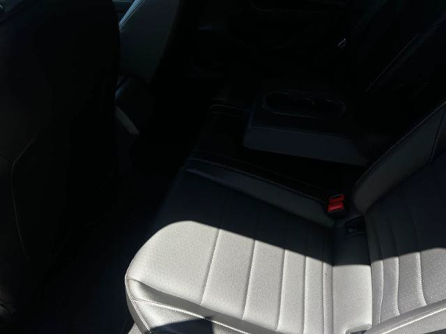 Used 2023 Volkswagen Jetta SE FWD image 12