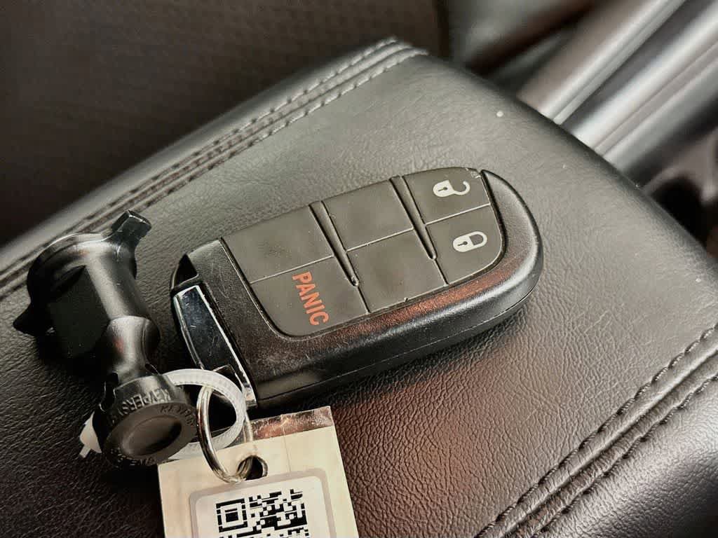 Used 2023 Jeep Compass Latitude AWD/4WD image 24