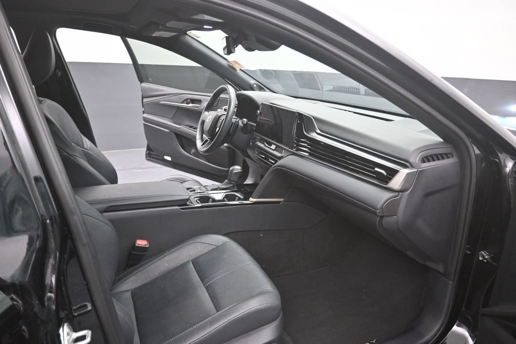 Used 2025 Toyota Camry XSE w/ Premium Package FWD image 16
