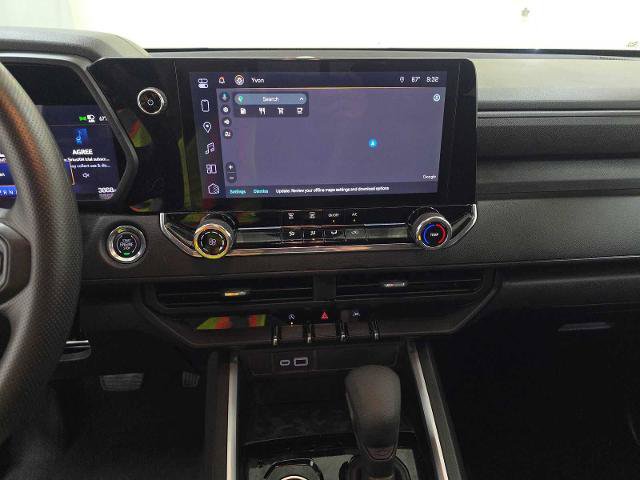 Used 2024 Chevrolet Colorado Trail Boss w/ Advanced Trailering Package AWD/4WD image 12