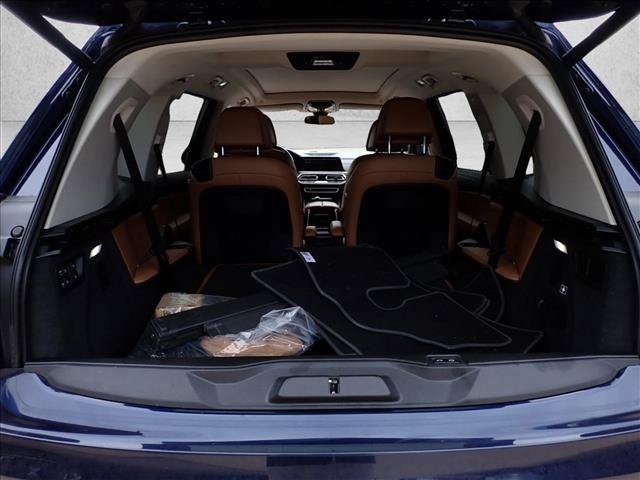 Used 2022 BMW X7 xDrive40i w/ Premium Package AWD/4WD image 8