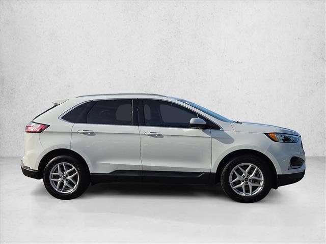 Certified 2023 Ford Edge SEL w/ Convenience Package AWD/4WD image 4