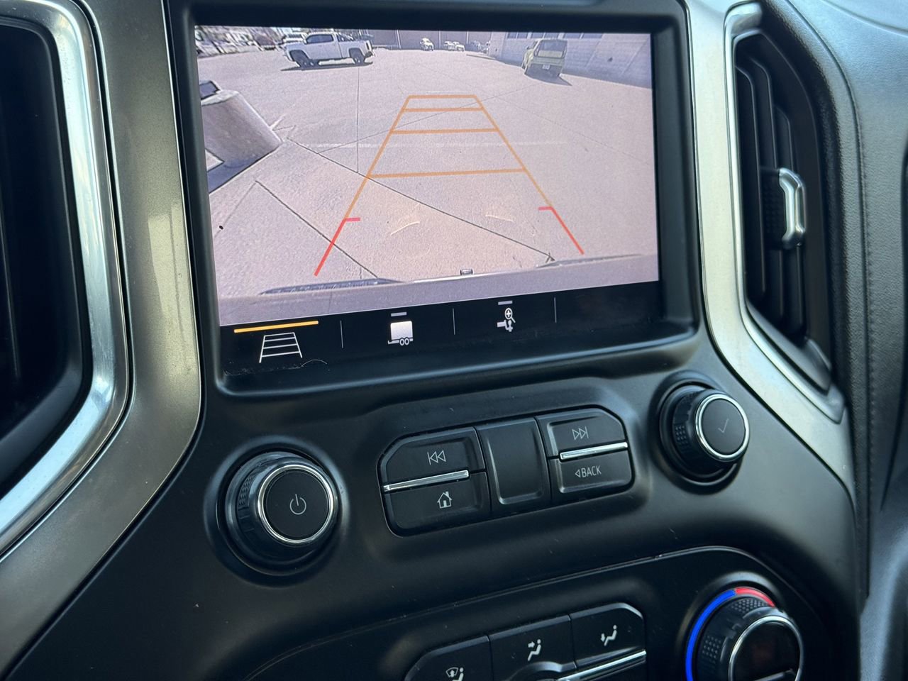 Used 2019 Chevrolet Silverado 1500 LTZ w/ LTZ Texas Edition image 18