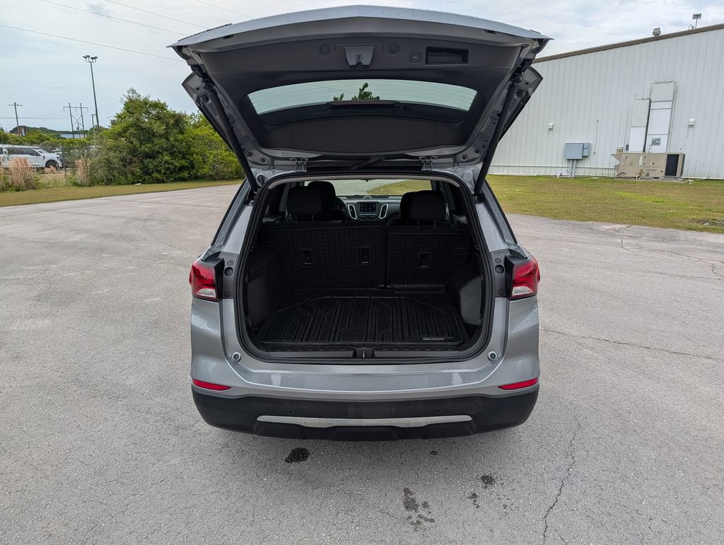Used 2024 Chevrolet Equinox LT w/ LPO, Floor Liner Package FWD image 27