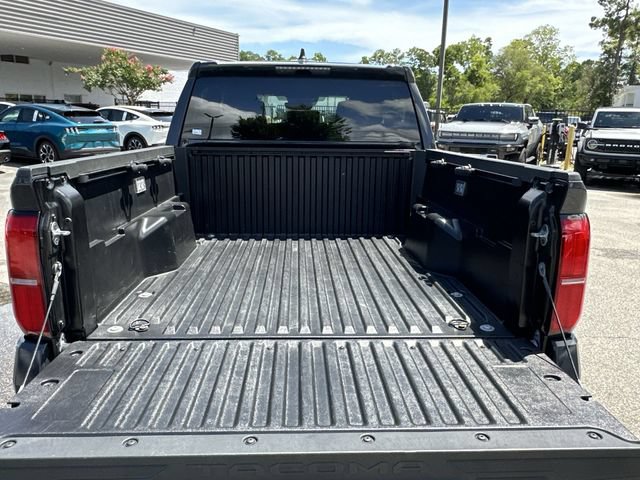 Used 2025 Toyota Tacoma TRD Off-Road AWD/4WD image 25
