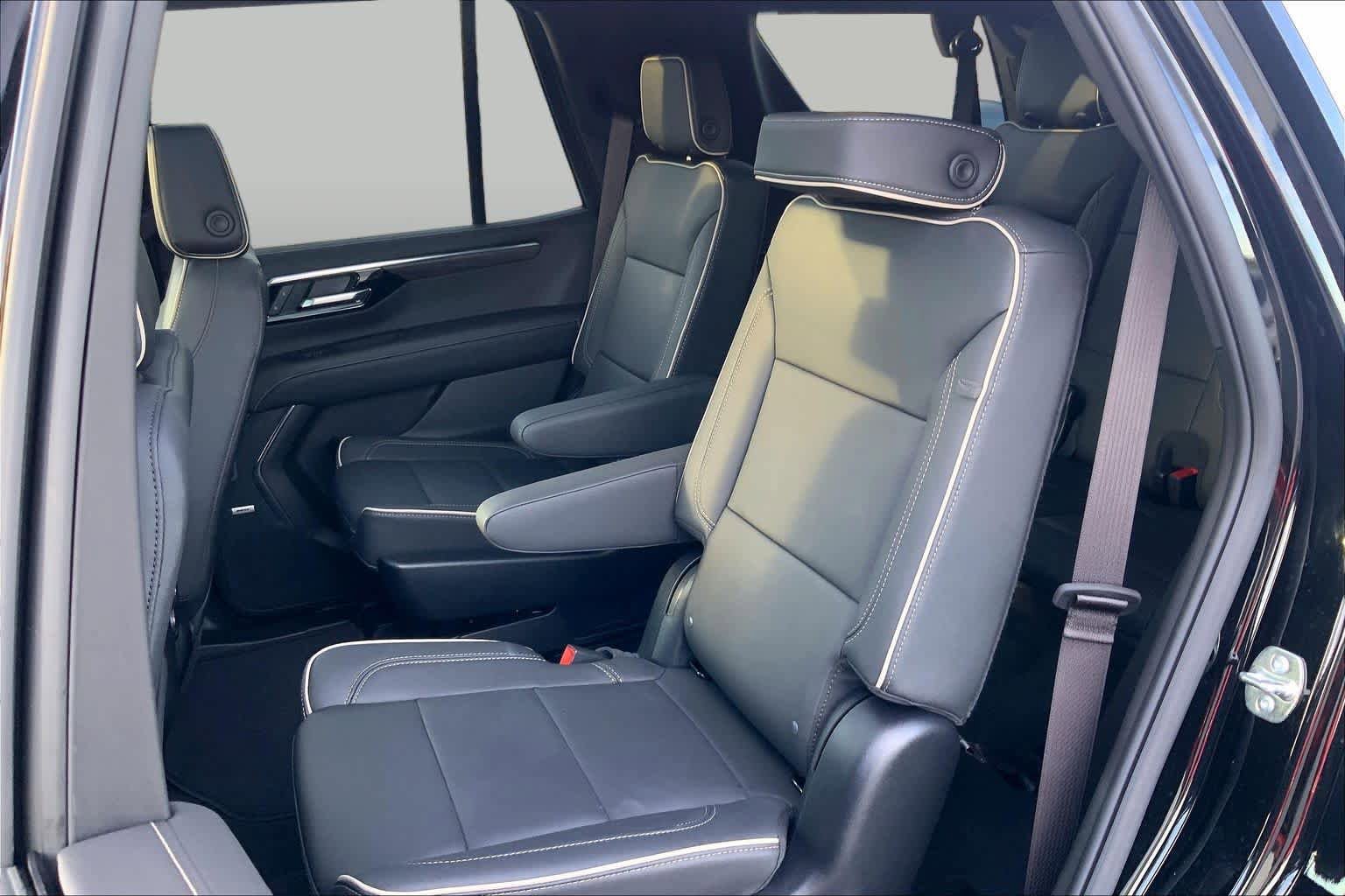 Used 2026 Chevrolet Tahoe Premier w/ Sun And Tow Package RWD image 20