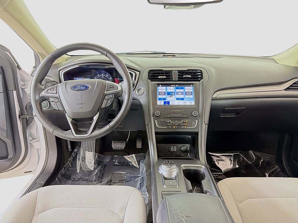 Certified 2019 Ford Fusion SE w/ Equipment Group 151A image 24