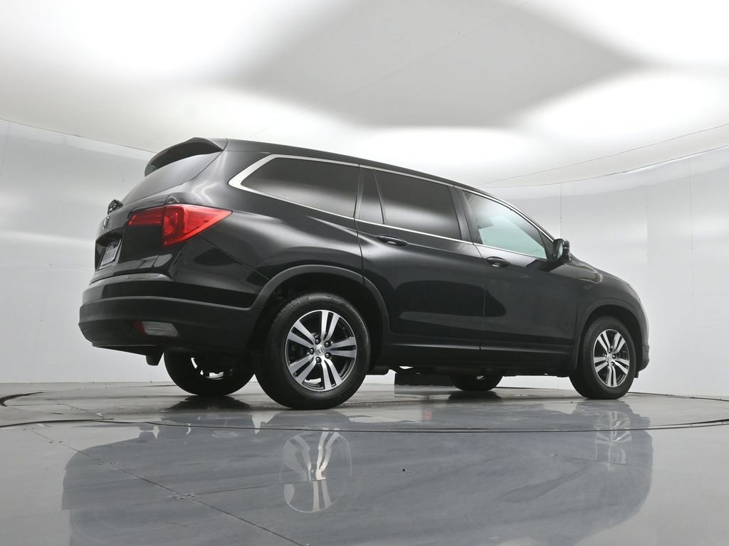 Used 2017 Honda Pilot EX image 14