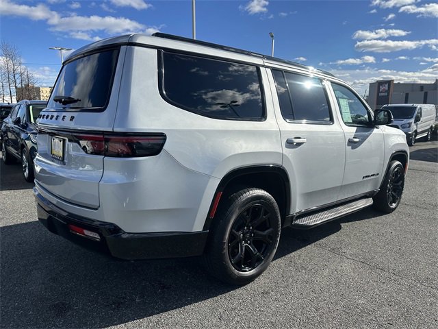 Used 2023 Jeep Wagoneer Series II image 5