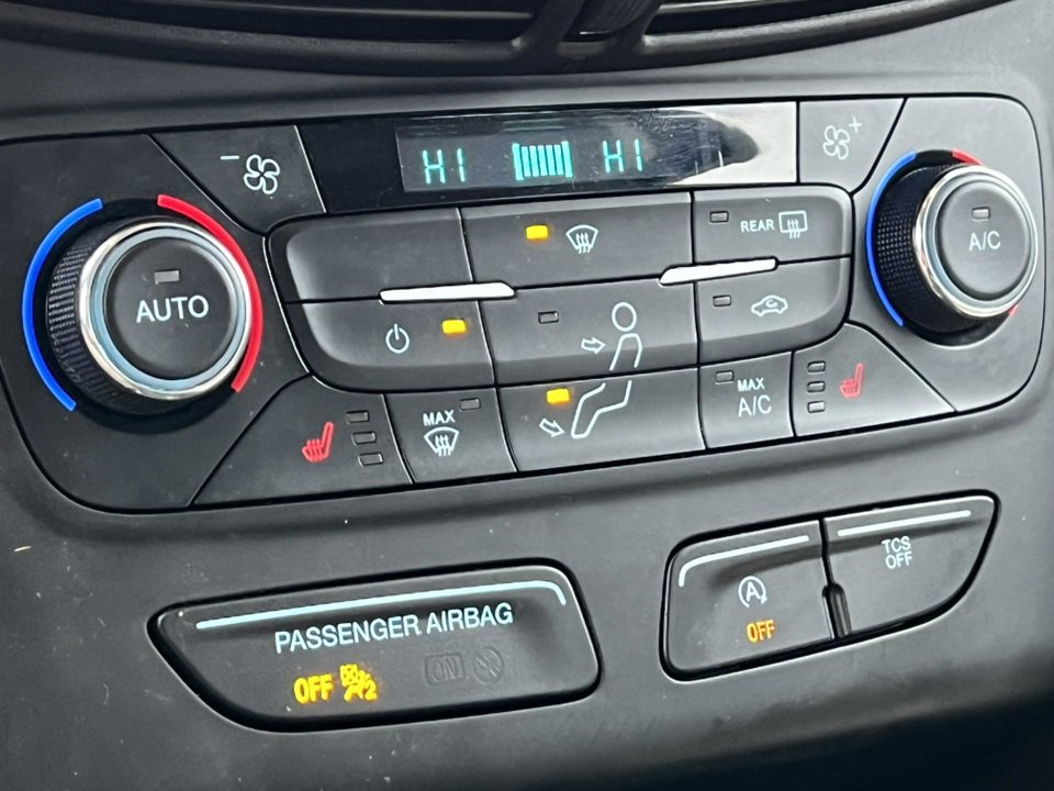 Certified 2017 Ford Escape Titanium image 30