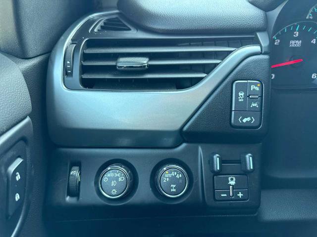 Used 2018 Chevrolet Tahoe LT w/ LT Signature Package AWD/4WD image 26