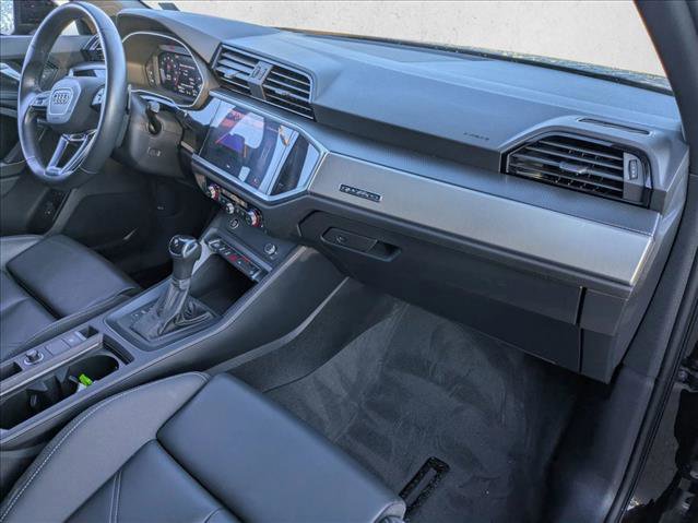 Used 2023 Audi Q3 2.0T Premium image 22