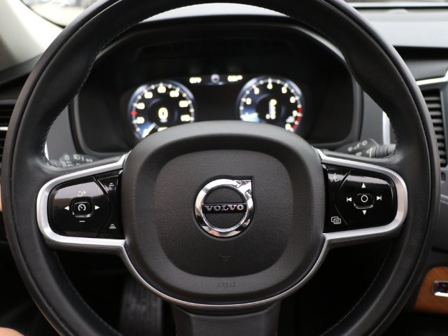 Used 2022 Volvo XC90 T6 Momentum w/ Climate Package AWD/4WD image 26