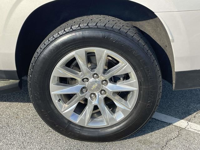 Used 2021 Chevrolet Suburban Premier w/ Premium Package image 9