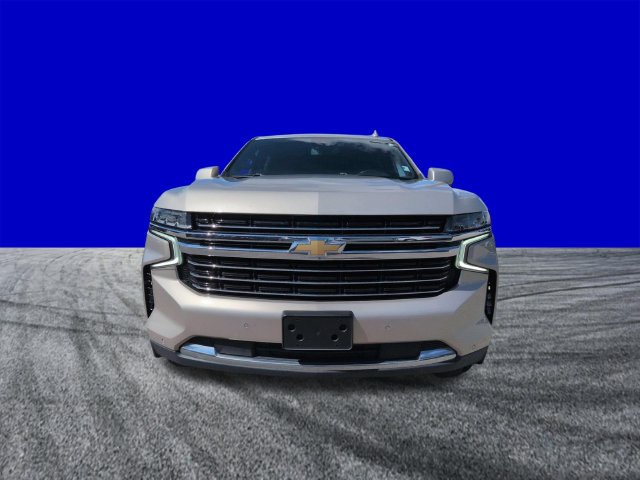 Used 2023 Chevrolet Suburban LT AWD/4WD image 9