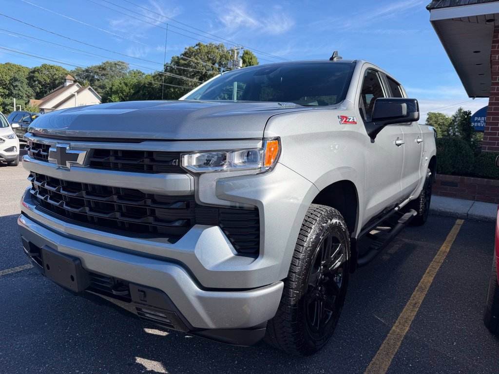 Used 2025 Chevrolet Silverado 1500 RST AWD/4WD image 5