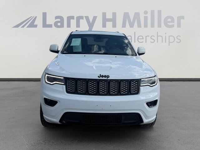 Used 2020 Jeep Grand Cherokee Altitude RWD image 8