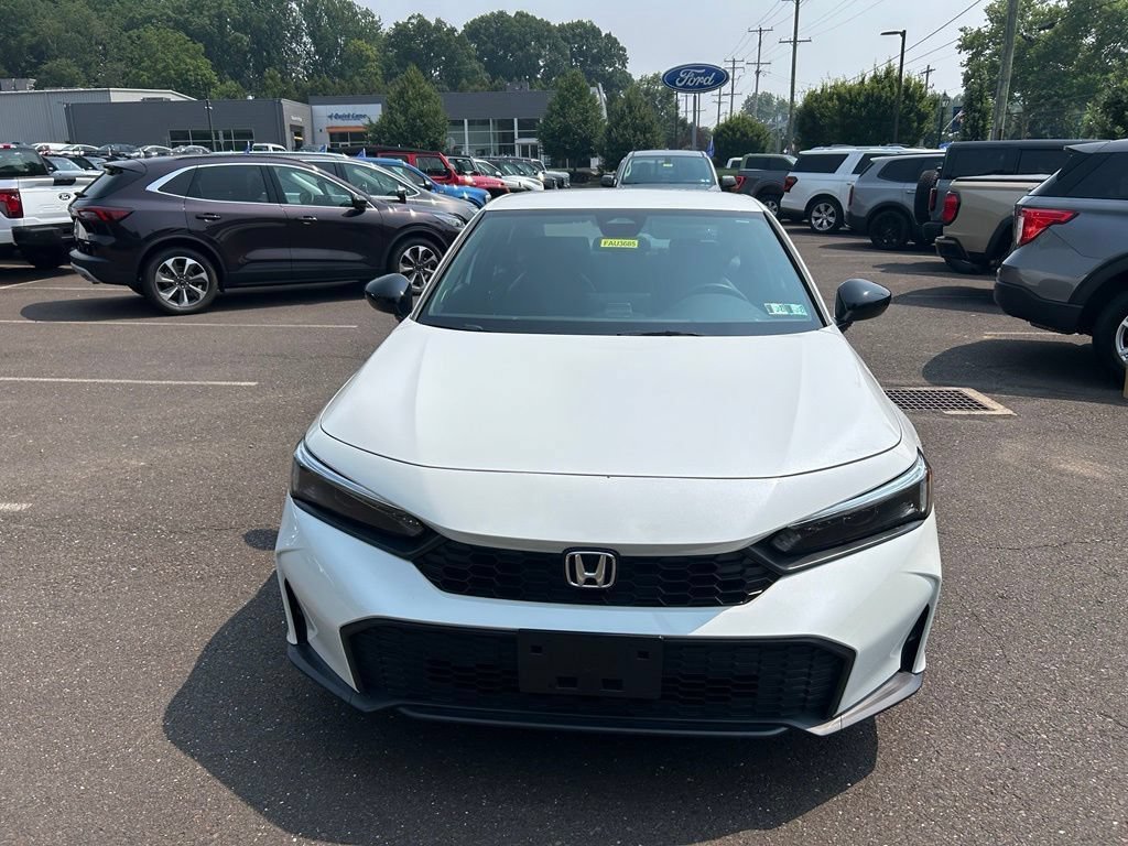 Used 2025 Honda Civic Sport image 2