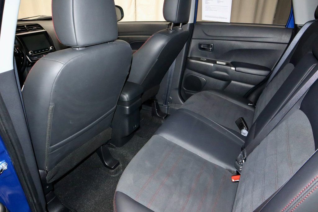 Used 2025 Mitsubishi Outlander Sport SE image 21