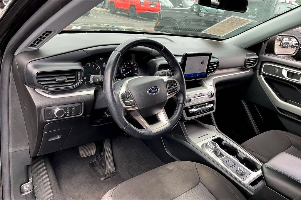 Certified 2022 Ford Explorer XLT AWD/4WD image 13