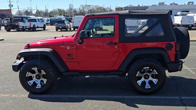 Used 2017 Jeep Wrangler Sport image 3