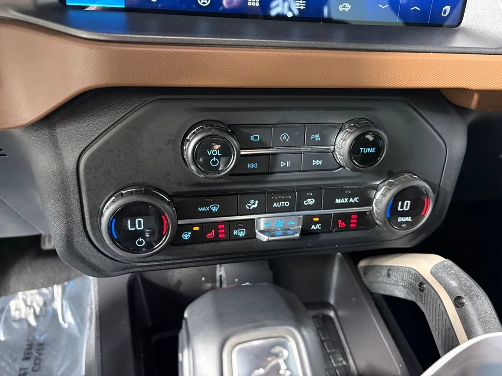 Certified 2024 Ford Bronco Outer Banks AWD/4WD image 19