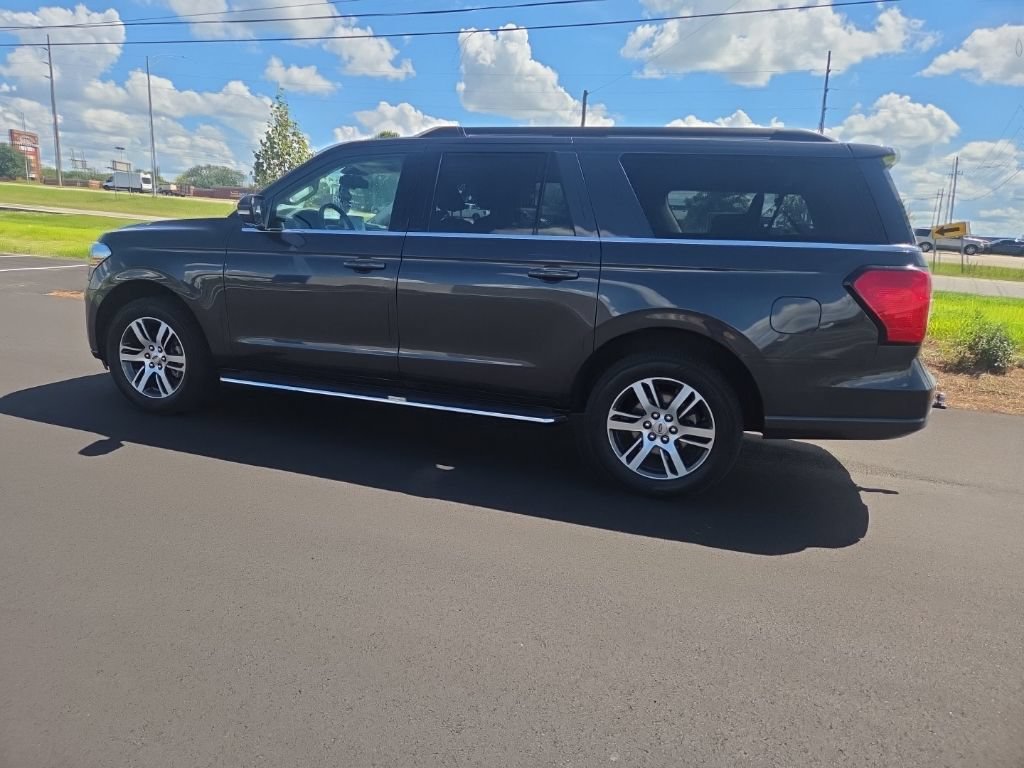 Certified 2023 Ford Expedition Max XLT RWD image 10