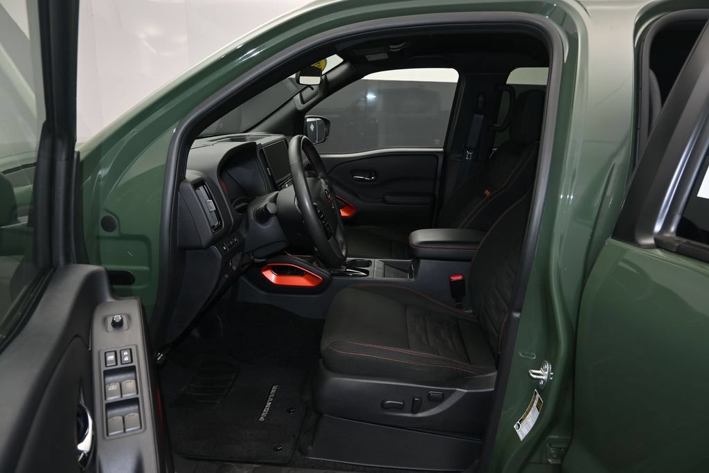 Used 2025 Nissan Frontier Pro-X w/ Pro Convenience Package RWD image 16