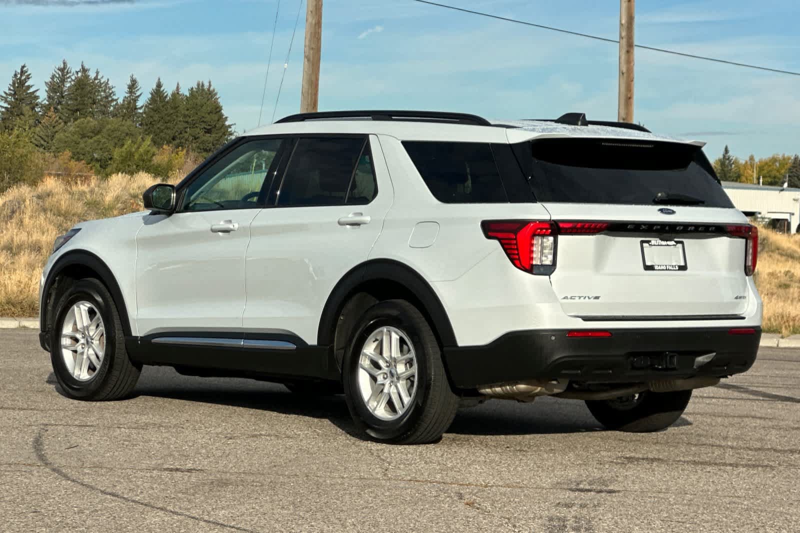 Certified 2025 Ford Explorer Active AWD/4WD image 6