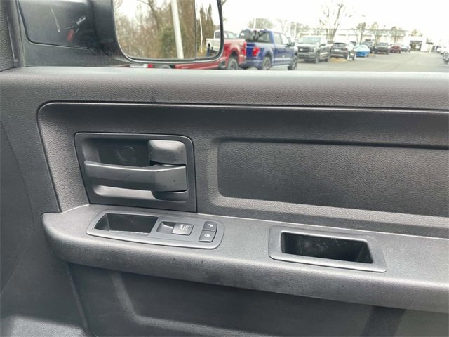 Used 2018 RAM 2500 Tradesman w/ Chrome Appearance Group image 28