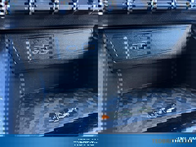 Used 2023 GMC Canyon Denali image 39